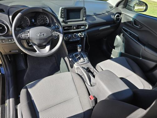 2020 Hyundai KONA SEL