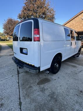 White 2016 Chevrolet Express 3500 Work Van