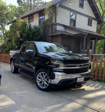 Black 2019 Chevrolet Silverado 1500 LT
