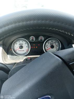 Blue 2011 Ford Focus SE