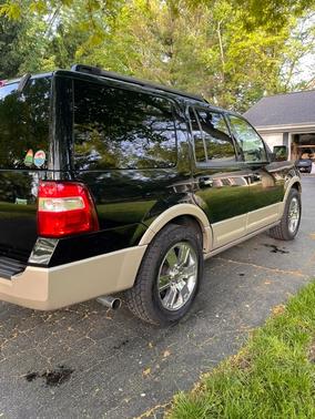 Black 2009 Ford Expedition Eddie Bauer