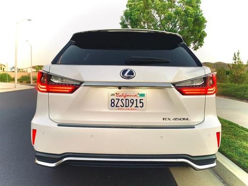 White 2022 Lexus RX 450hL AWD