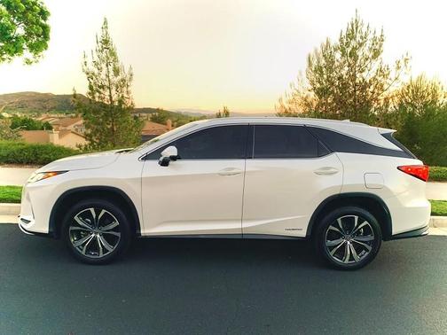 White 2022 Lexus RX 450hL AWD