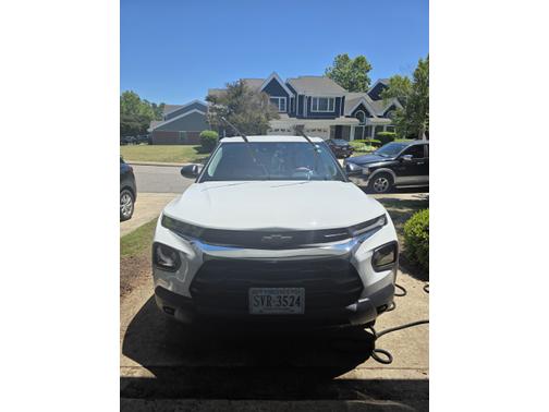 White 2023 Chevrolet Trailblazer LS