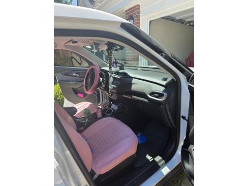 White 2023 Chevrolet Trailblazer LS