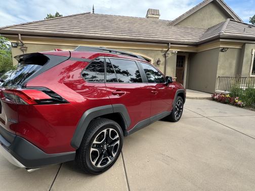 2019 Toyota RAV4 Adventure