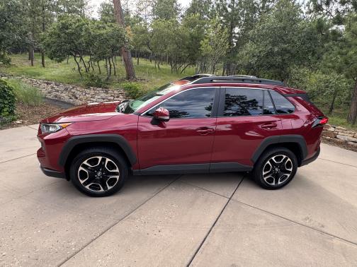 2019 Toyota RAV4 Adventure