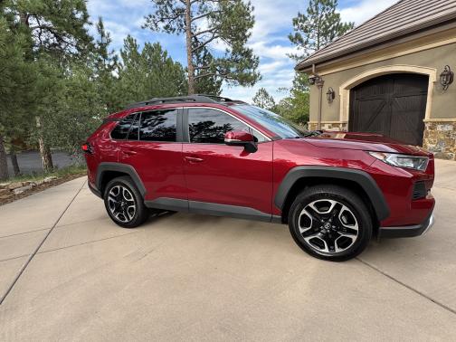 2019 Toyota RAV4 Adventure
