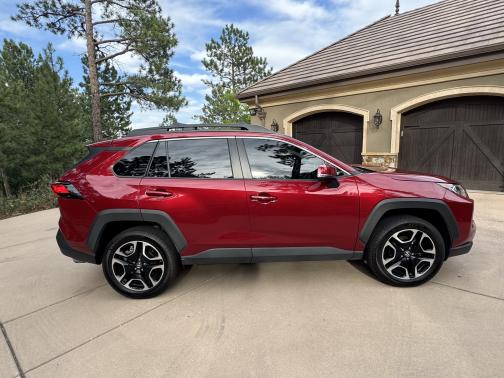 2019 Toyota RAV4 Adventure