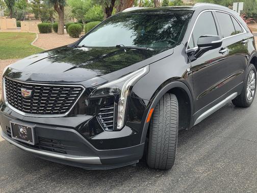 Black 2022 Cadillac XT4 Premium Luxury