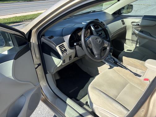 2013 Toyota Corolla L