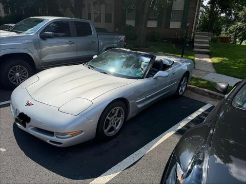 Silver 2000 Chevrolet Corvette Base