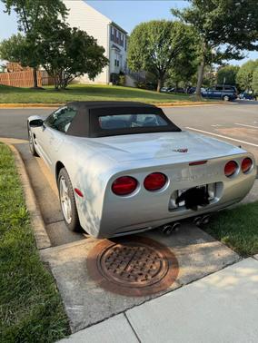 Silver 2000 Chevrolet Corvette Base