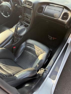 Silver 2000 Chevrolet Corvette Base