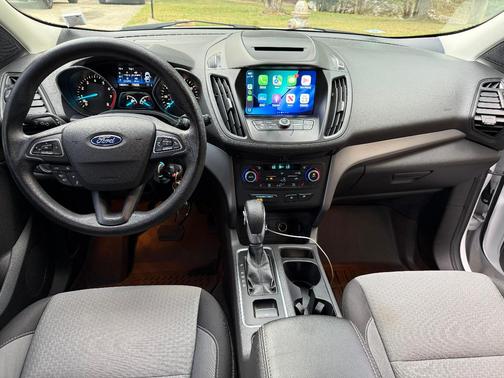 White 2018 Ford Escape SE