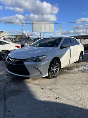 2016 Toyota Camry XSE