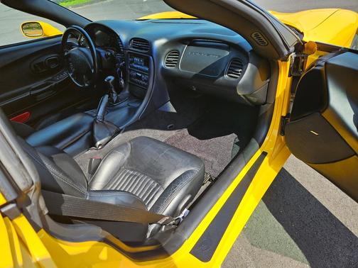 Yellow 2004 Chevrolet Corvette Z06