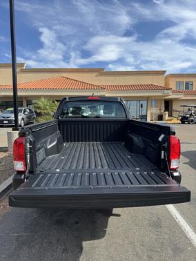 2017 Toyota Tacoma SR