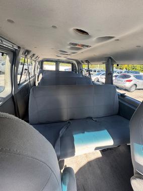 2006 Ford E350 Super Duty XL Extended Wagon
