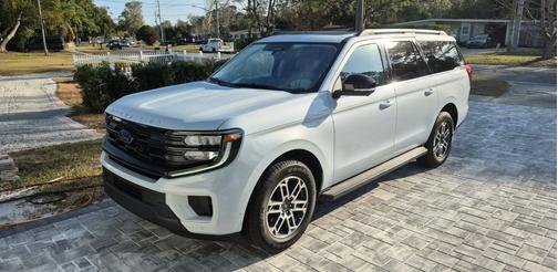 2025 Ford Expedition Max Active 4x2