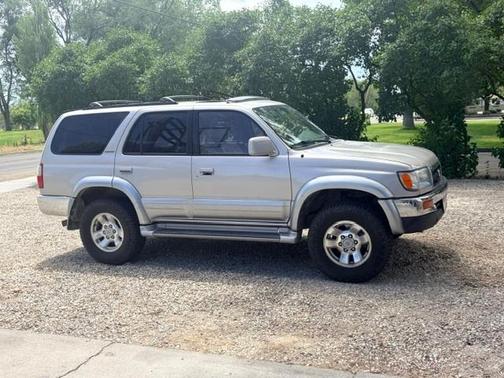 Silver 1996 Toyota 4Runner Limited 4WD