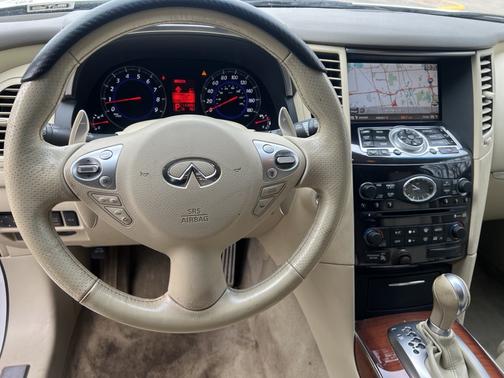 2009 INFINITI FX50 Base