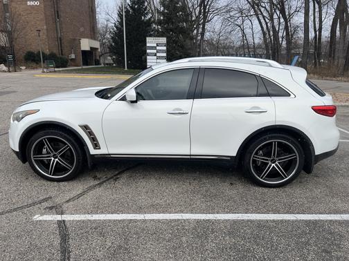 2009 INFINITI FX50 Base