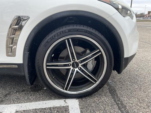 2009 INFINITI FX50 Base