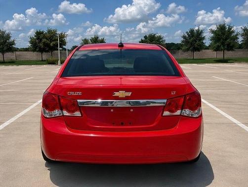 Red 2016 Chevrolet Cruze Limited 1LT