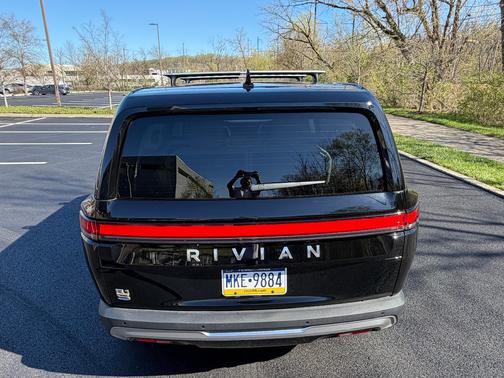Black 2024 Rivian R1S Adventure Quad-Motor Large Package