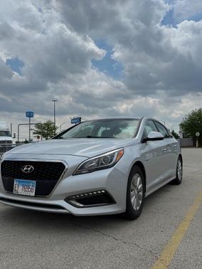 Gray 2017 Hyundai SONATA Hybrid SE