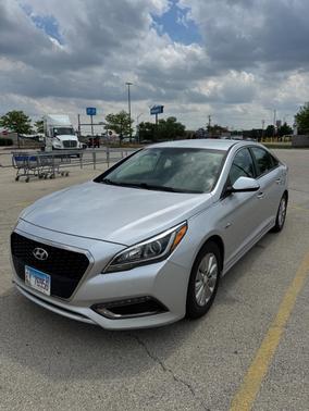 Gray 2017 Hyundai SONATA Hybrid SE