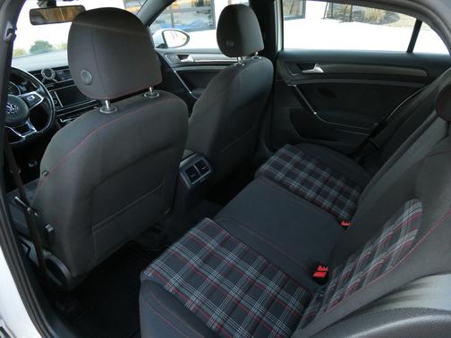 2018 Volkswagen Golf GTI 2.0T S 4-Door