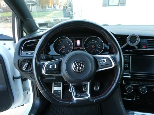 2018 Volkswagen Golf GTI 2.0T S 4-Door