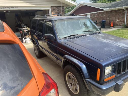 2000 Jeep Cherokee Classic 4WD