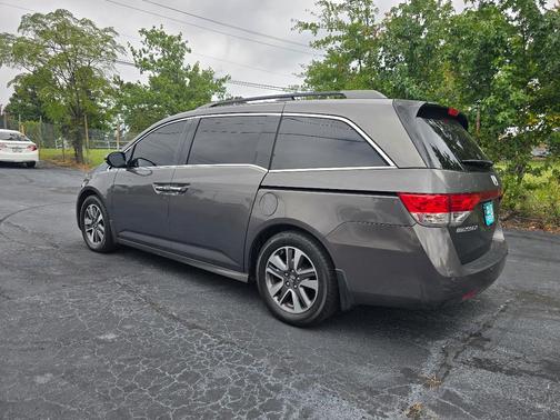 Gray 2014 Honda Odyssey Touring