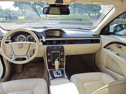 2012 Volvo XC70 T6 Premier Plus