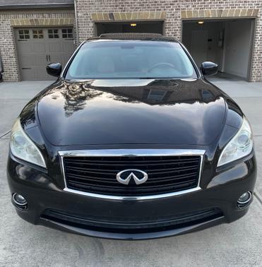 Black 2013 INFINITI M37 x