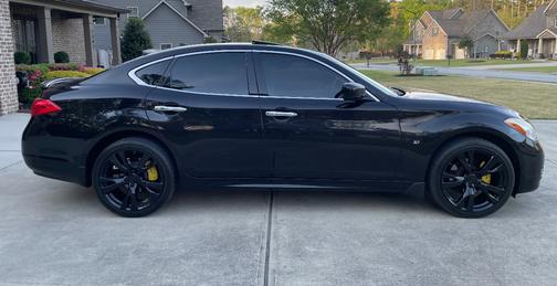 Black 2013 INFINITI M37 x
