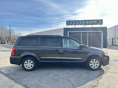 2013 Chrysler Town & Country Touring