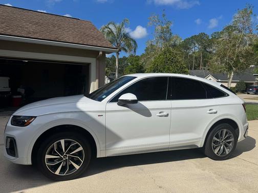 White 2022 Audi Q5 Sportback S line Premium Plus