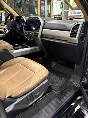 2022 Ford F-350 Lariat