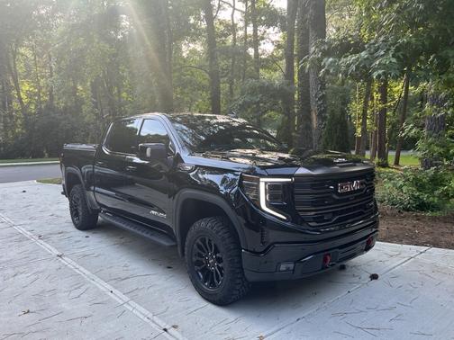 2023 GMC Sierra 1500 AT4X