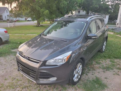 Gray 2016 Ford Escape Titanium
