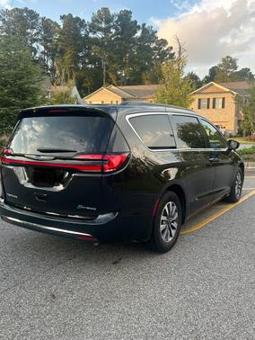 2021 Chrysler Pacifica Hybrid Touring