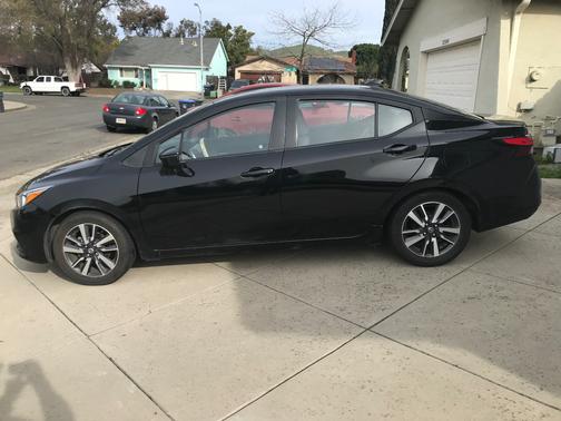 2021 Nissan Versa 1.6 SV