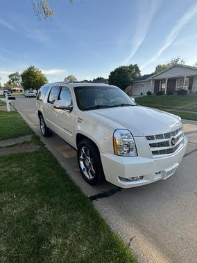 2014 Cadillac Escalade ESV Premium