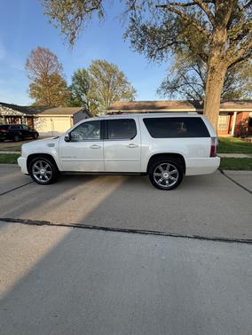 2014 Cadillac Escalade ESV Premium