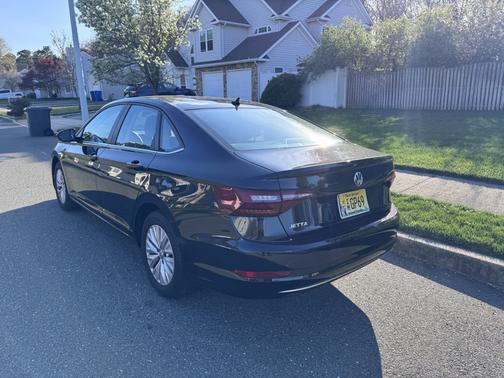 Black 2019 Volkswagen Jetta 1.4T S