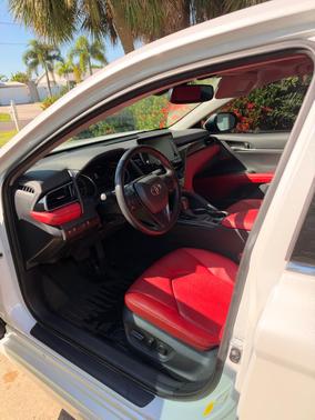 White 2024 Toyota Camry Hybrid XSE